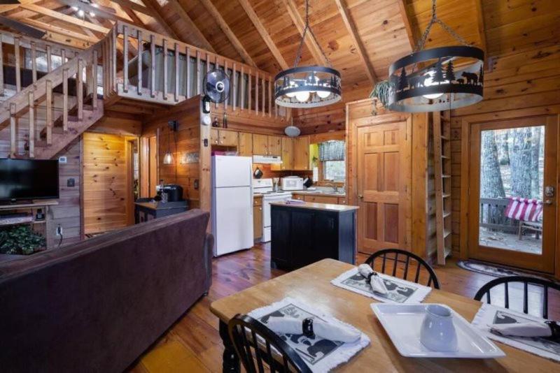 Mountain Time Cabin, Hot Tub, Fire Pit, Fireplace Villa Blue Ridge Kültér fotó