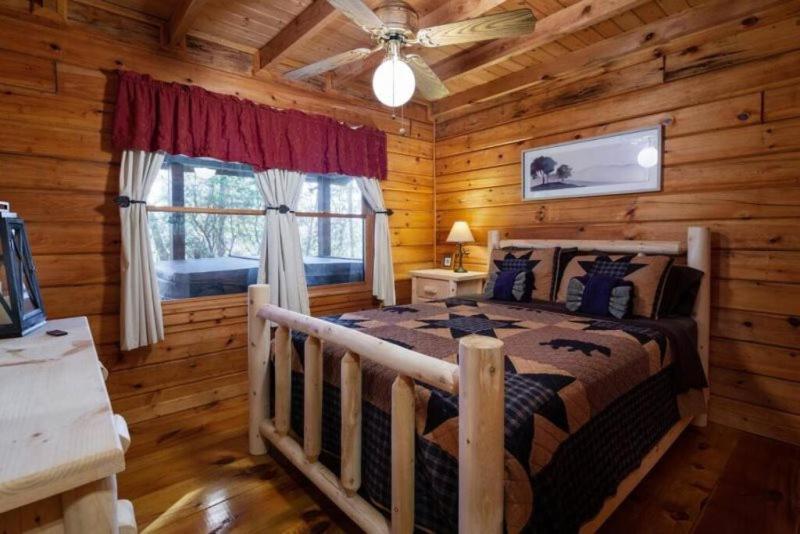 Mountain Time Cabin, Hot Tub, Fire Pit, Fireplace Villa Blue Ridge Kültér fotó